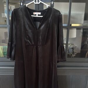 Jude Connally Black Velvet V-Neck Bell Sleeve Dress